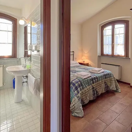 1 Bedroom Awesome In Apartment *